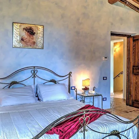 Villa Casale Olivella 6+2 *