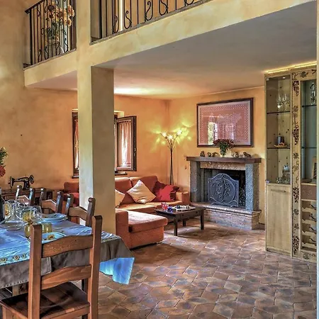 Villa Casale Olivella 6+2 *